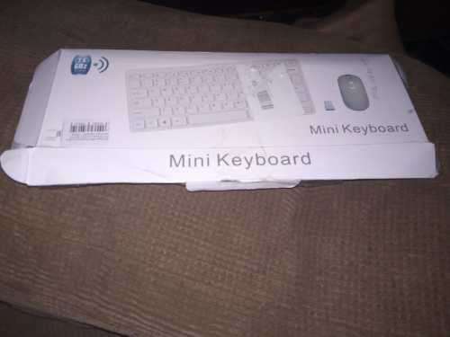 Mini Wireless Keyboard Mouse