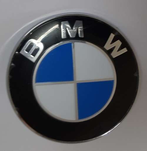 BMW Bonnet/Boot Replacement Badge Emblem Decal 82MM - Shop soiled ( Please see photos )