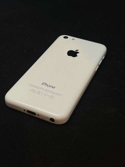APPLE IPHONE 5C  - 8GB - White  -  Great Condition !!!  -  (  LAST ONE )