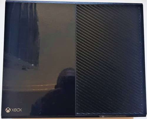 XBOX ONE CONSOLE +  + MINT CONDITION WIRELESS CAMO CONTROLLER + CABLES!