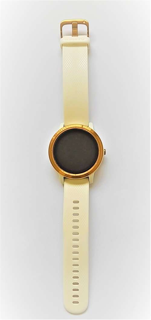 GARMIN WATCH VIVOACTIVE 3 - Rose Gold with White Silicone Strap and original charger in original box