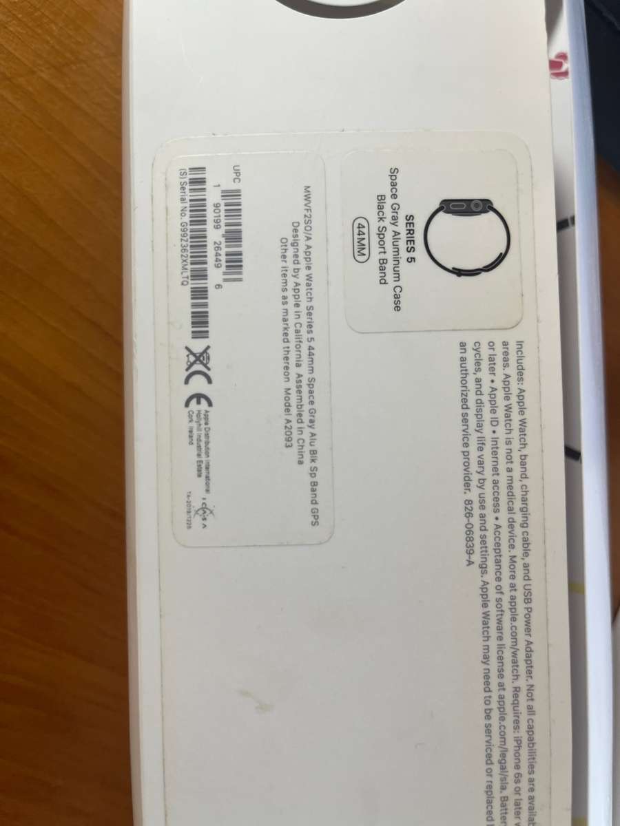 Apple Watch Series 5 GPS Aluminum 44mm (Space Grey Aluminium)