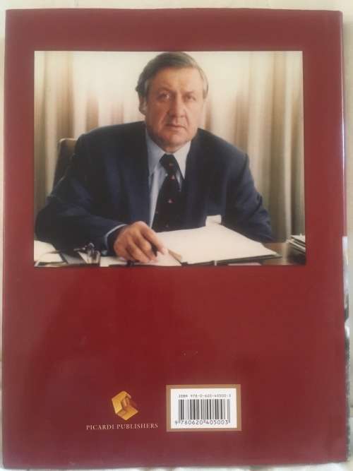 LARGER THEN LIFE. A biography of Jan Bull Pickard. R120.