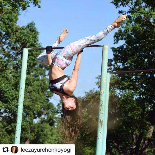 Mighty Grip Original Tack Sports Gloves - BLACK - MEDIUM