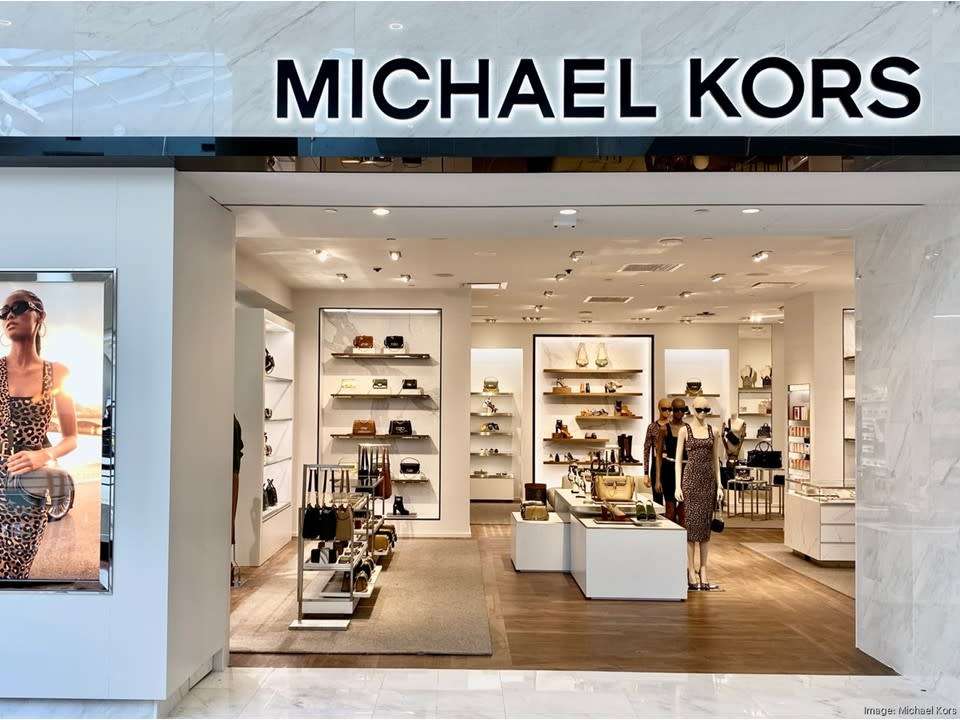 Michael Kors Leather Tote Handbag (Large)