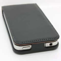 Genuine Leather Flip Case for iPhone 4 and iPhone 4S + Screen Protector