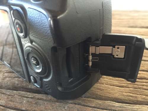 Nikon D3100 (Body + Lens)