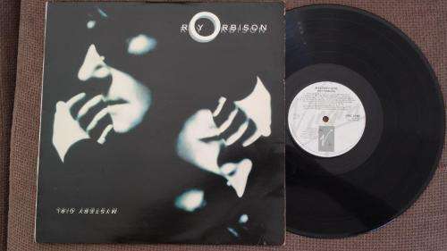 Roy Orbison - Mystery Girl - vinyl record - Virgin records - 1989 - VG