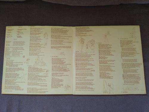 Genisis - A Trick of The Tail - Vinyl LP record - 1976 - Charisma Records - EX