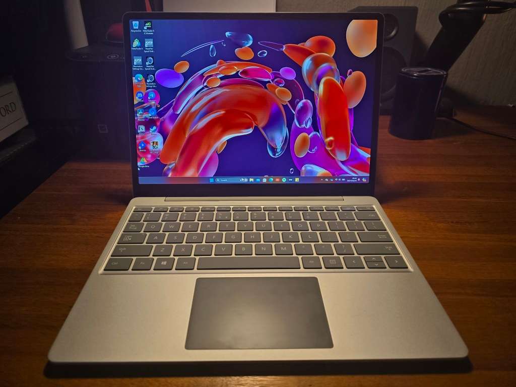 Microsoft Surface Laptop GO 1943