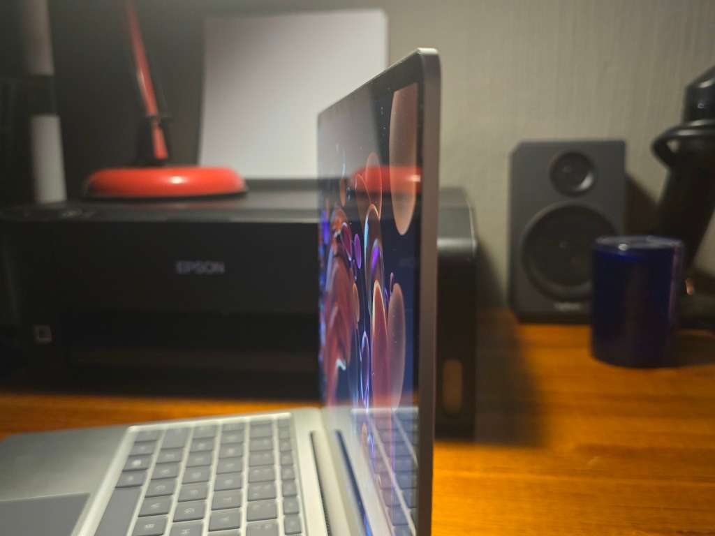 Microsoft Surface Laptop GO 1943