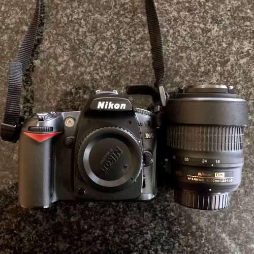 Nikon D90 + Nikon18-55mm VR lens Kit