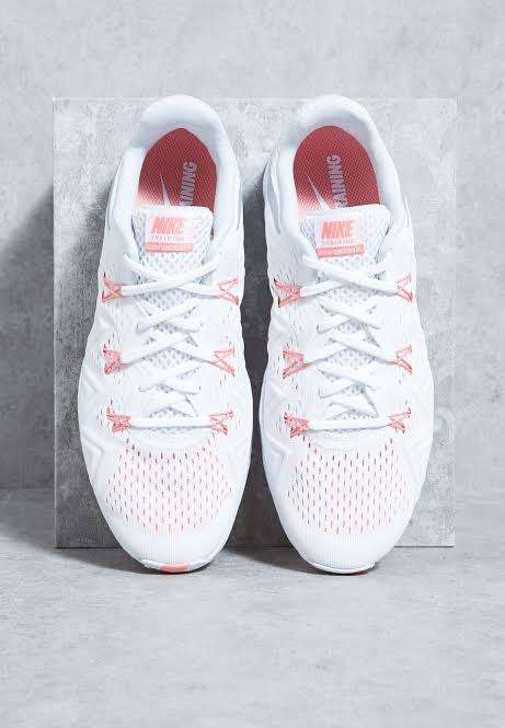 Women`s Nike Zoom Condition TR PRM White Matt/Silver/Peach 881596-100 - Size 4.5