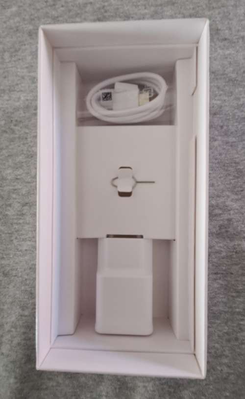 Brand New Samsung Galaxy A32 5G 128GB 2021 Single SIM - Awesome Black (Open Box)