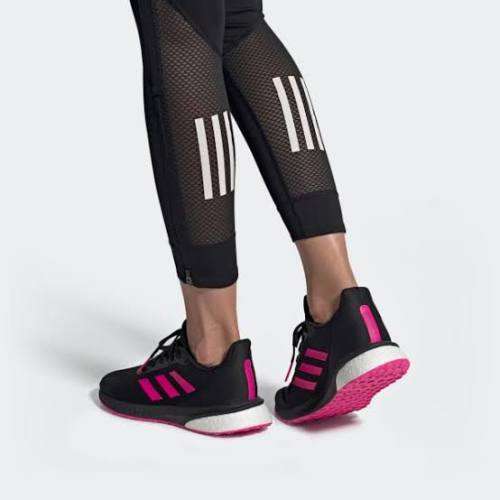 ADIDAS Women`s Astrarun Shoes Core Black/Shock Pink/Night Metallic EG5833 - Size 5