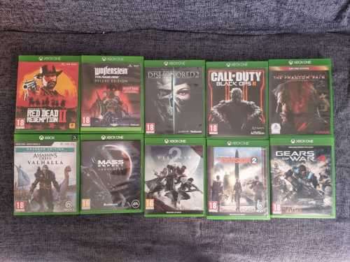 Xbox One X + 10 Games