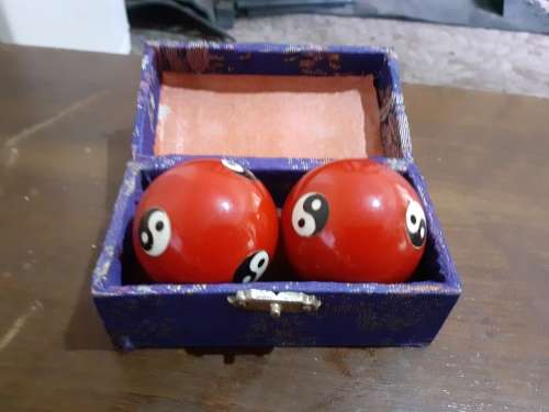 Chinese Health Ball Daily Exercise Stress Relief Handball Therapy Massager Balls