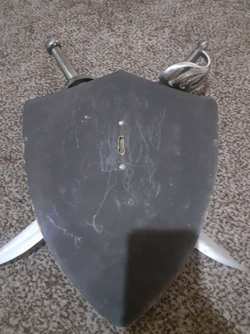 RARE PIRATES OF THE CARIBBEAN SWORD AND SKULL PLAQUE IN BETHLEHEM