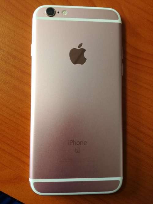 Iphone 6s in Rosegold