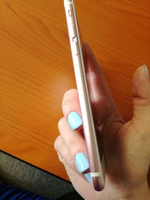 Iphone 6s in Rosegold