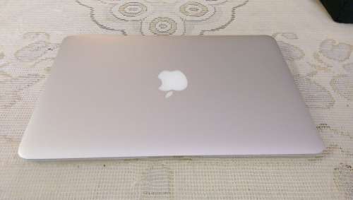 MacBook Air 11" - 1.6GHz - 4GB RAM - 128GB SSD