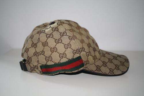 Gucci Baseball Cap with GG pattern