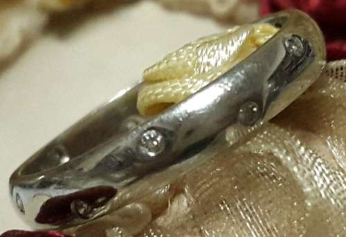 NEW LISTING!! PLATINUM MENS RING / WEDDING BAND WITH 12 DIAMONDS