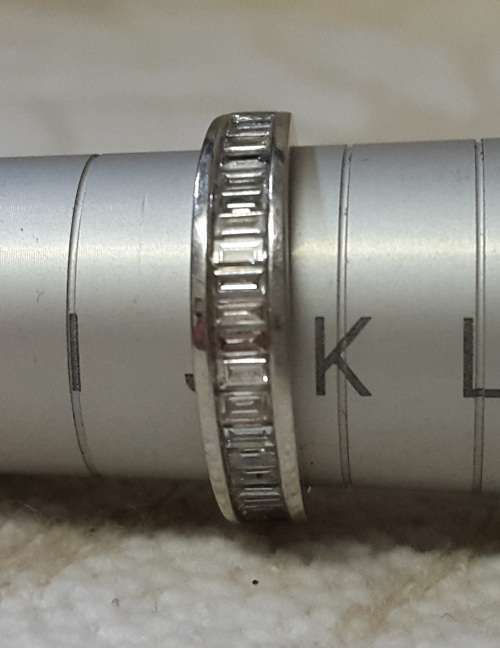 STUNNING LADIES 18CT WHITE GOLD DIAMOND RING SIZE J