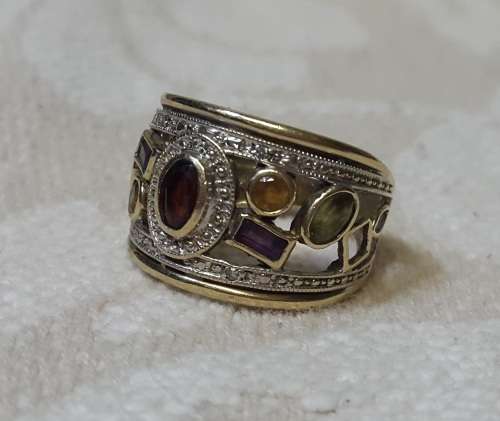 STUNNING LADIES 9CT GOLD RING WITH DIFFERENT COLOR STONES BEAUTIFUL PIECE SIZE P