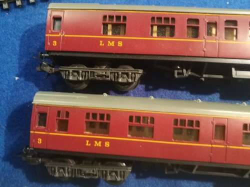 LIMA L.M.S train carriages , one bid takes both carriages NEW