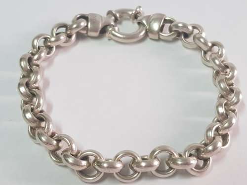 Stunning Silver bracelet