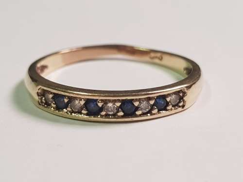 Ladies 9ct gold cluster ring