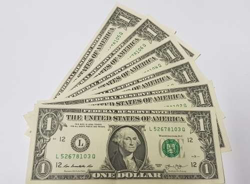 6 UNITED STATES OF AMERICA , ONE DOLLOR BANKNOTES