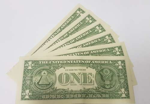 6 UNITED STATES OF AMERICA , ONE DOLLOR BANKNOTES
