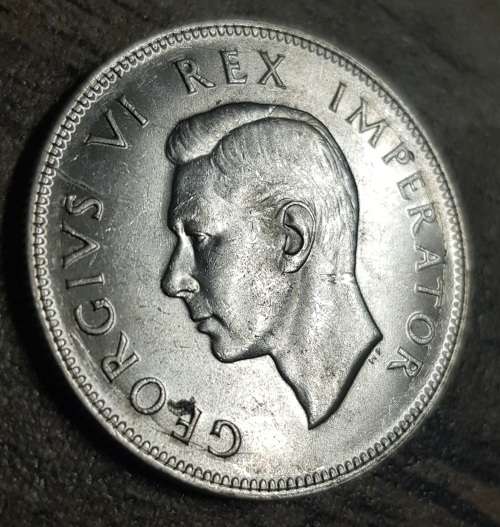 1945 2.5 SHILLING CRACK DIE UNC,HIGHLY SORT AFTER