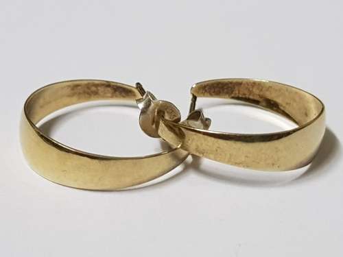 BEAUTIFUL LADIES 9CT GOLD EARRINGS