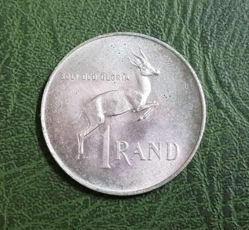 SOUTH AFRICAN ONE RAND COIN 1976