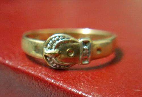 9CT GOLD BELT BUCKLE RING