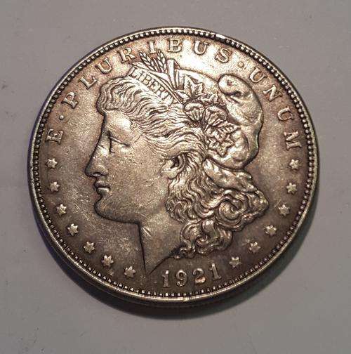 1921 SILVER MORGAN DOLLAR UNITED STATES OF AMERICA ONE DOLLAR