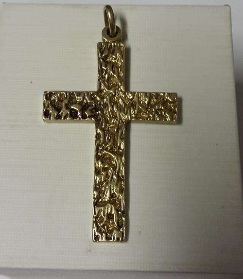 9CT GOLD SOLID AND HEAVY CROSS FOR CHAIN 40MM LONG