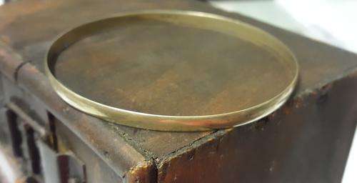 9CT GOLD LADIES BANGLE