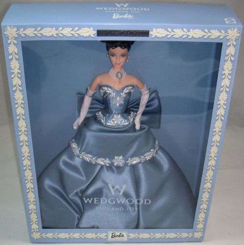 Barbie Collector Limited Edition Wedgwood NEW ENGLAND 1759 Barbie Doll 2000
