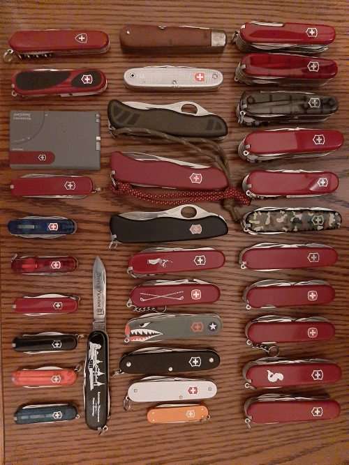 Swiss Army Knife Victorinox Collection 33 knives
