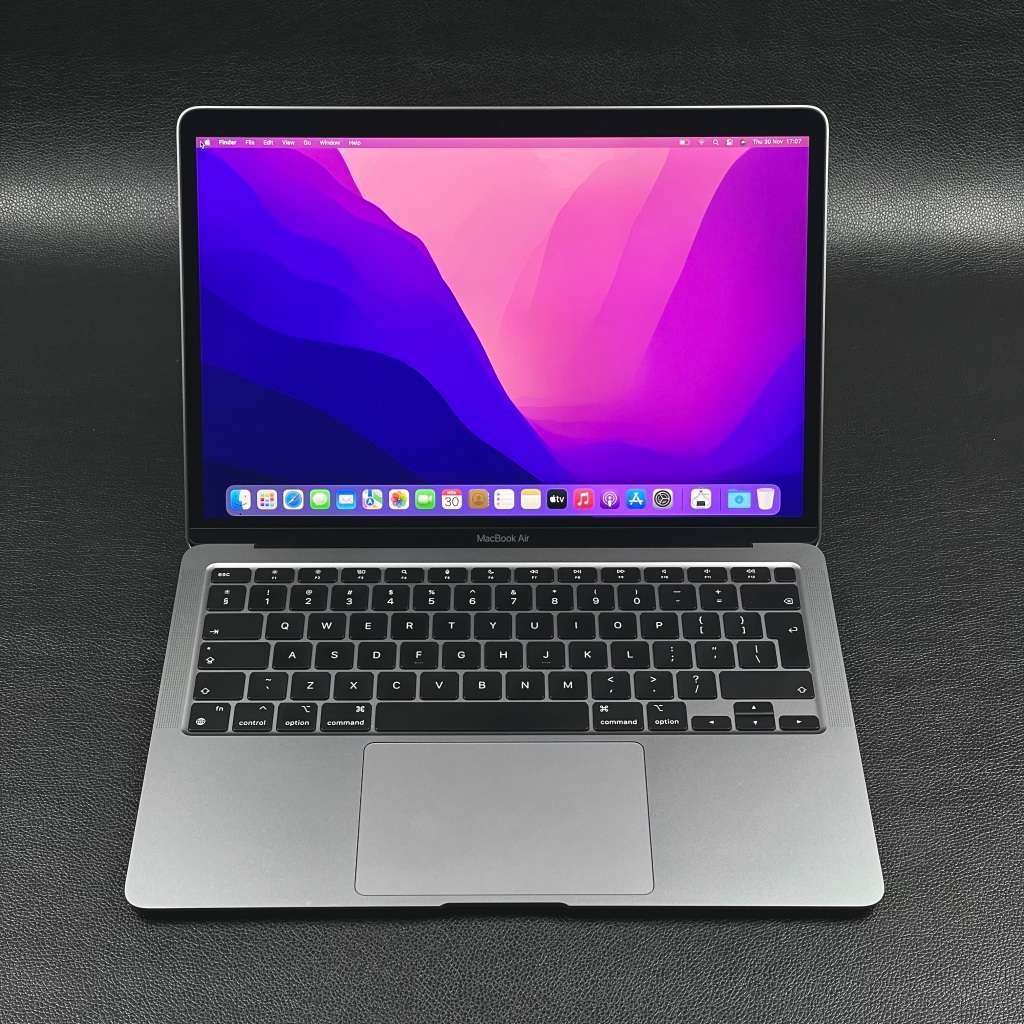 Apple MacBook Air 13-Inch With M1 Processor