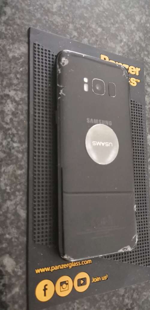 Samsung Galaxy S8 64GB Black - Cracked Screen