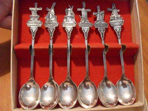 SET OF 6 DUTCH PRETTY COLLECTORS TEASPOONS !!!!!!!!!!
