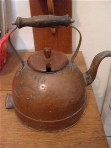 OLD VINTAGE COPPER KETTLE
