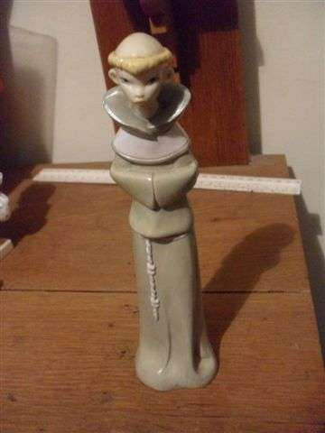 FRIAR/MONK ORNAMENT....DEPOSE ITALY.....