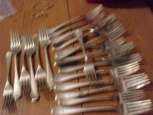 VINTAGE...16 EPNS AND 6 SEPELIA N/S FORKS.....