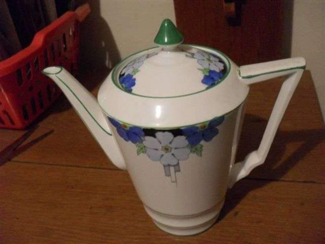 VINTAGE....PRETTY TEAPOT (BELL CHINA ) HAND PAINTED